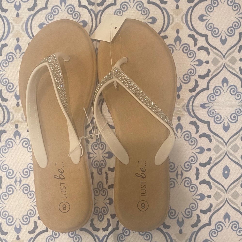 Just Be Women's White and Tan Sandals